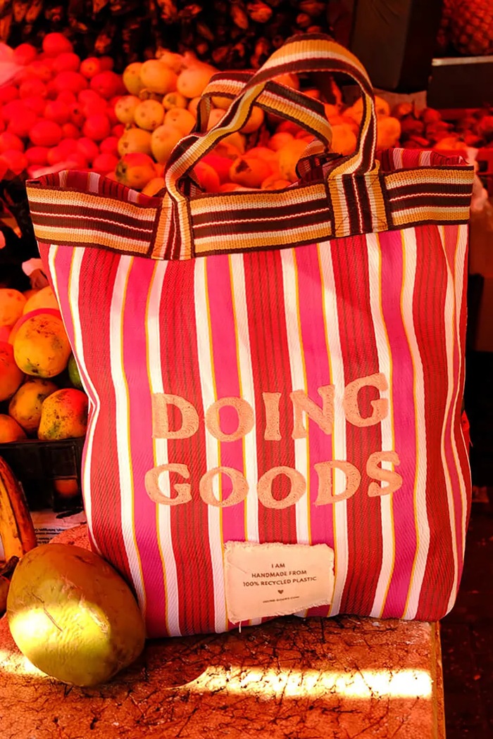 Doing Goods Torba z tworzywa sztucznego 77 x 59 x 20 2.30.10.014.300.5 multicolor AA00