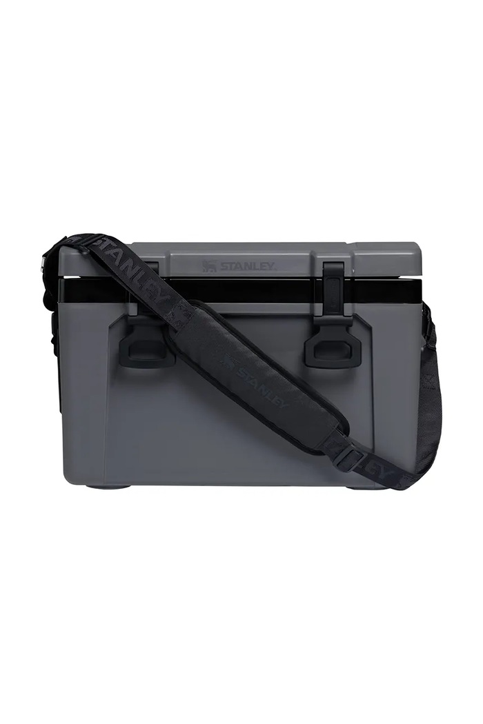 Stanley chłodziarka turystyczna The Easy-Carry Outdoor Cooler 26 L czarny 10.21363.0003