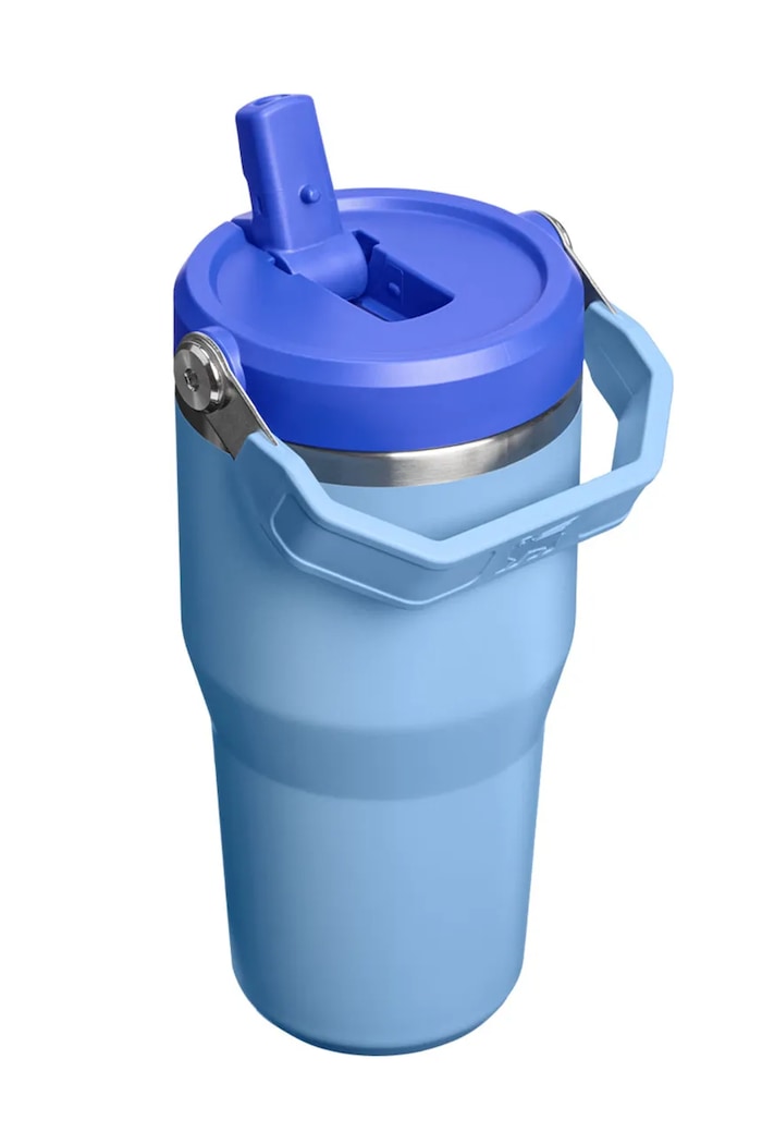 Stanley kubek termiczny ze stali nierdzewnej IceFlow™ Flip Straw 0,59l 10.13425.0137 niebieski AA00