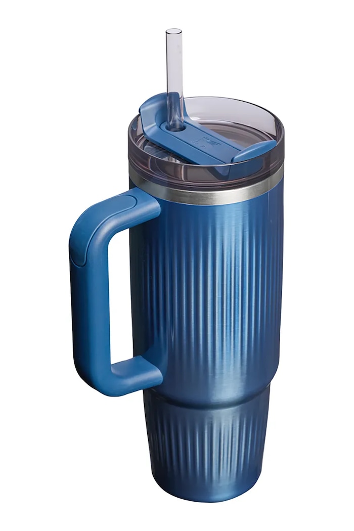 Stanley kubek termiczny ze stali nierdzewnej Quencher H2,0 Fluted 0,89l 10.13003.0117 niebieski AA00