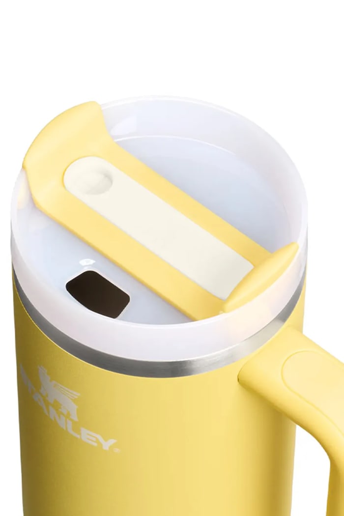 Lifestyle Stanley kubek termiczny ze stali nierdzewnej Quencher® H2,O FlowState™ 0,89l 10.13236.0185 żółty