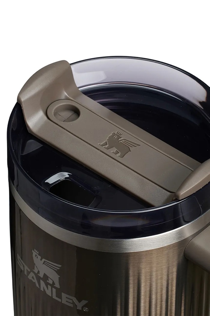 Lifestyle Stanley termoszbögre rozsdamentes acél Quencher H2.0 Fluted 1,18 l 10.13002.016 barna