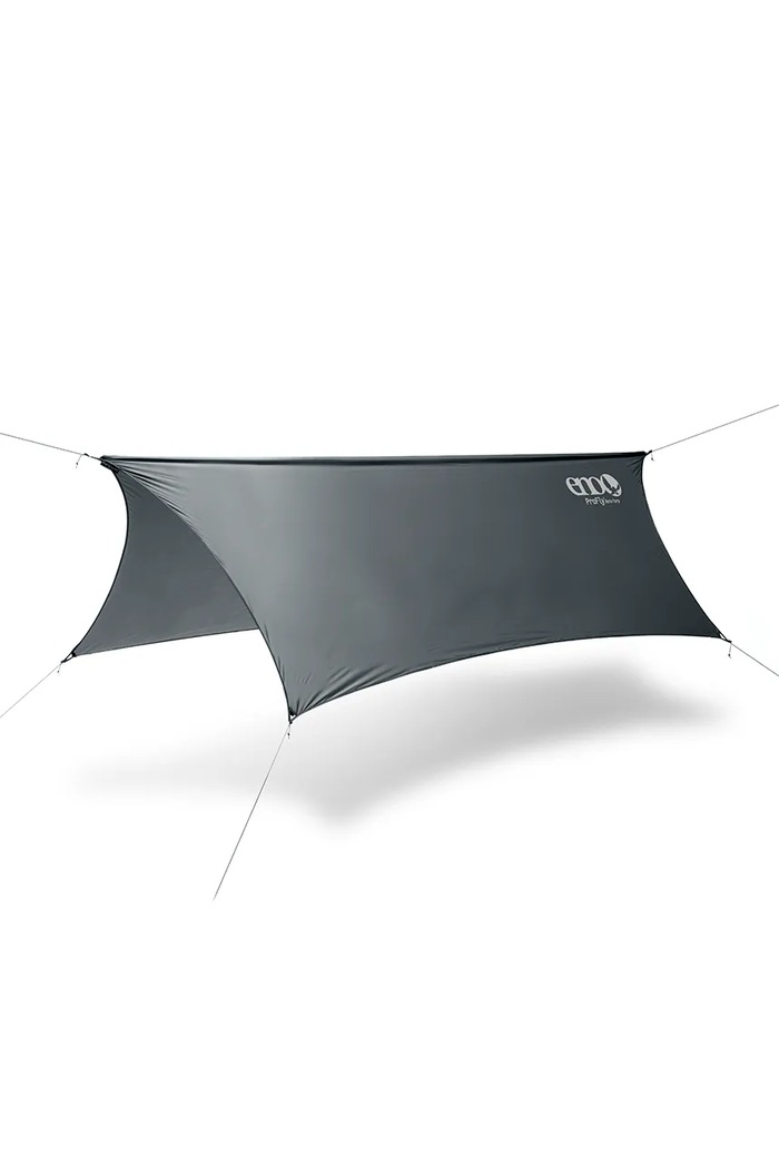 ENO műanyagból készült 320 x 190 cm fekete PF002
