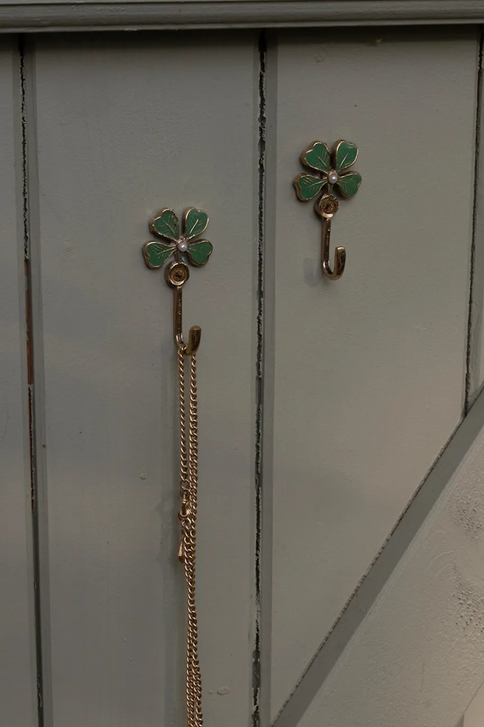 Doing Goods cuier de perete Lucky Clover Hook Mini galben 1.10.10.070.600.3