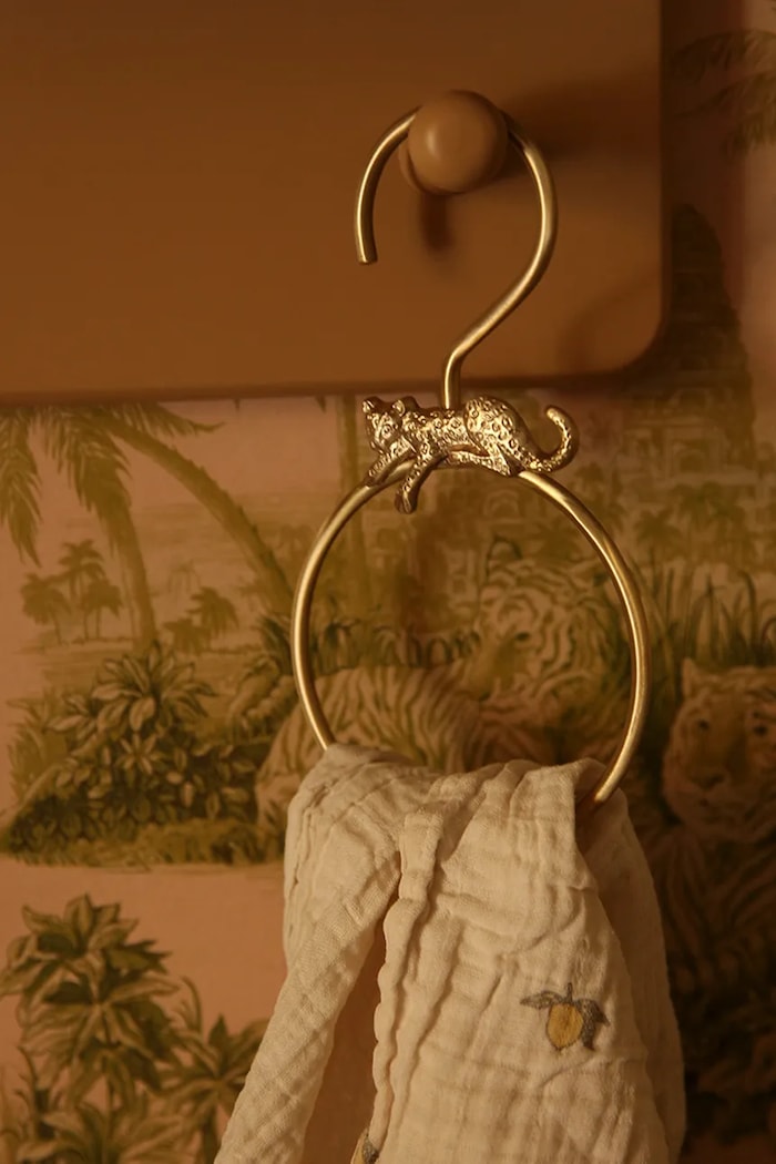 Σαλόνι και υπνοδωμάτιο Κρεμάστρα Doing Goods Jenna Leopard Round Hanger 1.10.30.002.921.4 κίτρινο