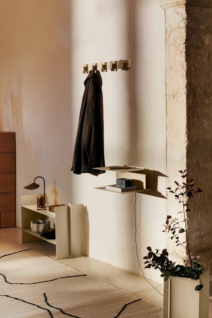 Obývací pokoj a ložnice Nástěnný věšák ferm LIVING Lager Coat Rack 1104270761 béžová