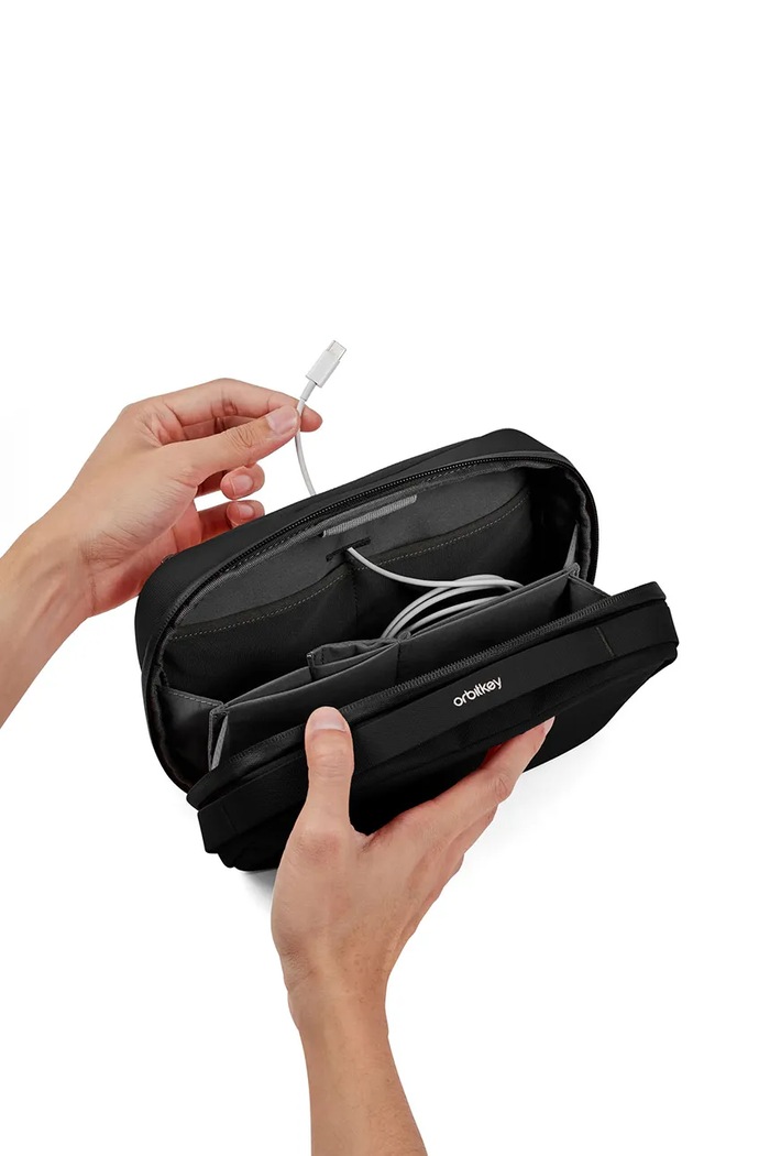 Potovalni organizator 2 v 1 Orbitkey Tech Pouch 23 x 14 x 8 cm WTP1.BLK.109 črna