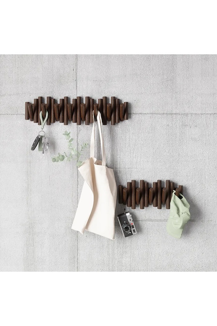 Nástenný vešiak Umbra Picket Rail Hook 61 x 4 x 17 cm 1023554.746.CHN hnedá