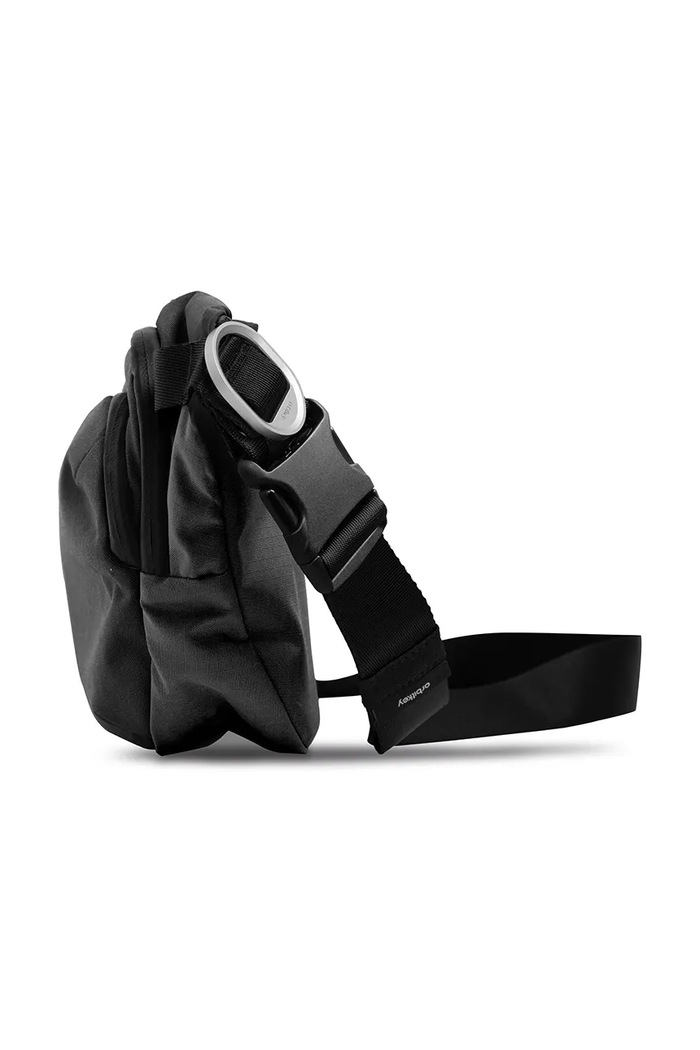 Taška cez rameno Orbitkey Sling Plus 6 L BUP1.BLK.109 čierna AA00