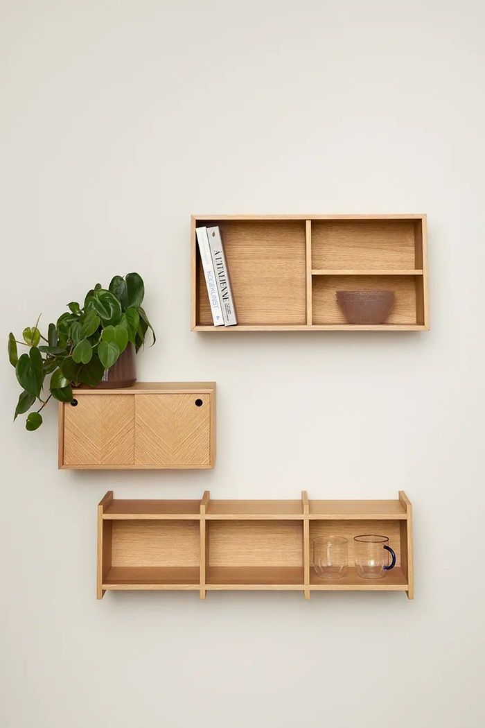 Półka wisząca z drewna dębowego 80 x 20 x 23 cm Hübsch 881510 brązowy