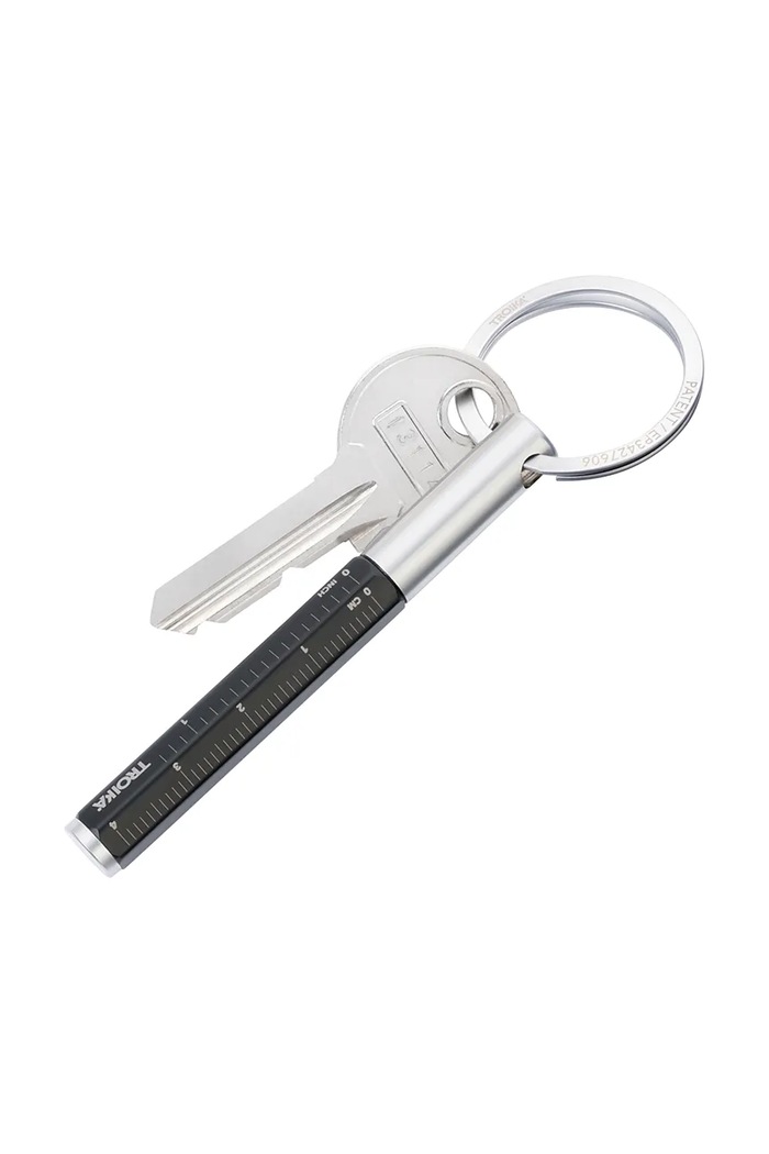 Salon i sypialnia Troika brelok na klucze z aluminium 10 x 3 cm TRKYP20.BK czarny