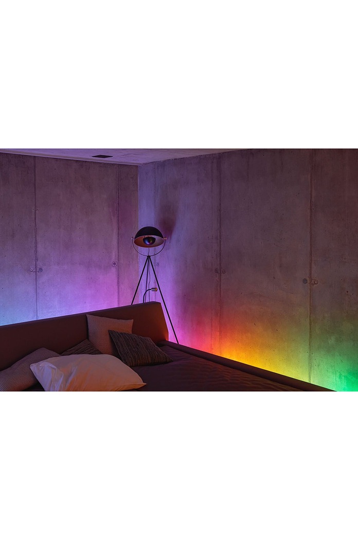 Salon i sypialnia Twinkly elastyczna listwa LED 90 LED RGB 1,5m - Starter KIt TWL100STW.BEU multicolor