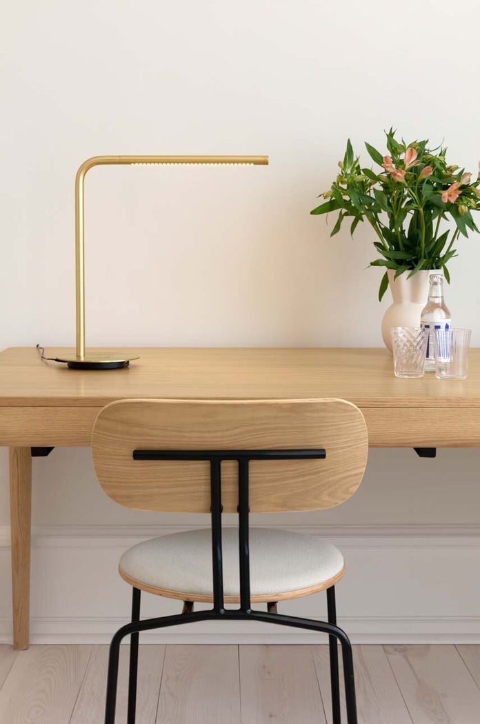 Namizna lučka Umage Omni Table rjava 2449.Umage