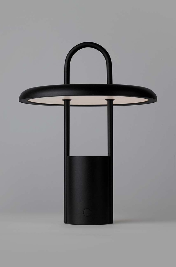 Obývacia izba a spálňa Led lampa Stelton Pier 614 čierna