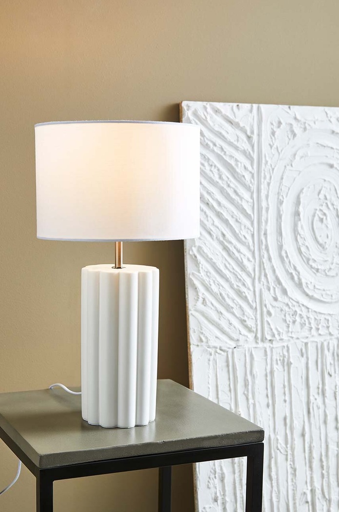 Stolní lampa Markslöjd 108220 bílá AA00