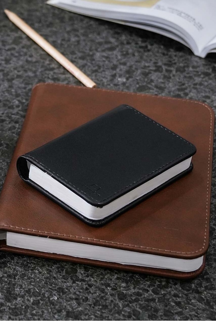 Gingko Design Lampă cu led Mini Smart Book Light GK12L8