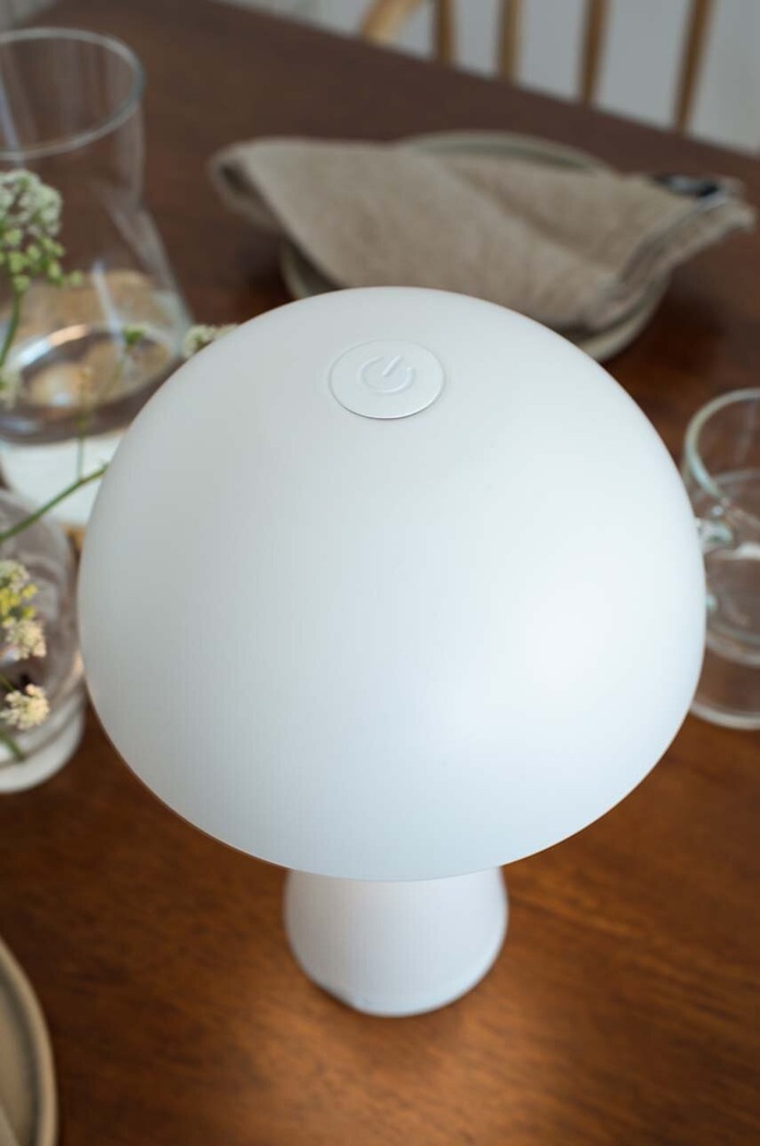 Obývací pokoj a ložnice Bezdrátová stolní lampa Markslöjd Fungi 108656 bílá