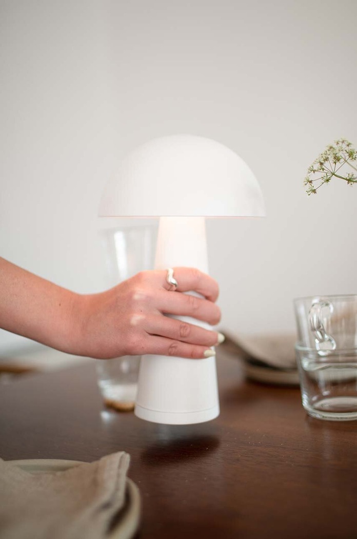 Bezdrátová stolní lampa Markslöjd Fungi bílá 108656