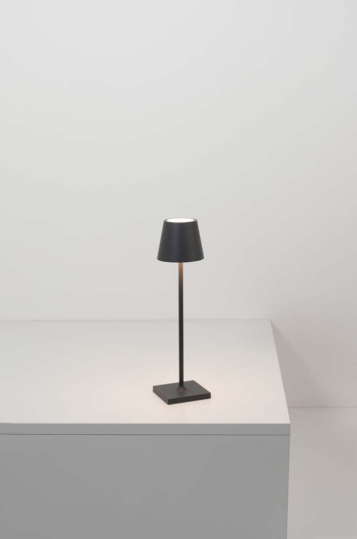 Zafferano Bezdrátová stolní LED lampa Zafferano Poldina Pro Micro LD0490D3 černá AA00