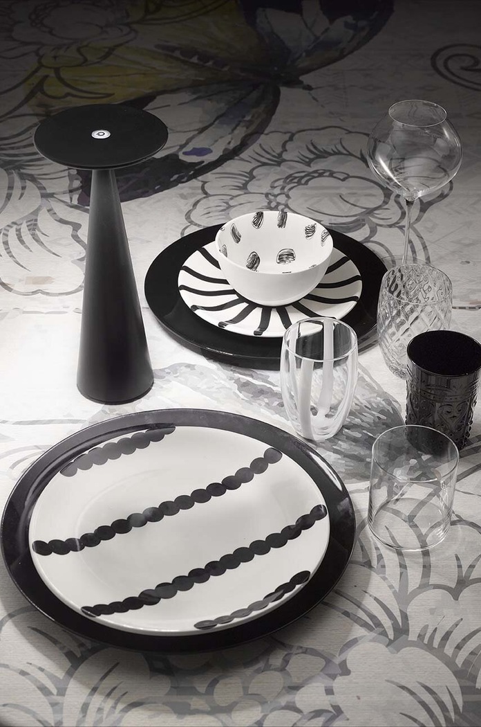 Bezdrátová LED lampa Zafferano Dama Pro Table lamp LD0610N3