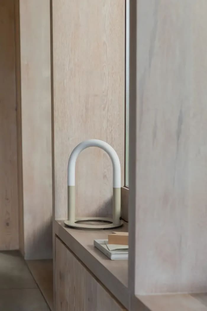 Stolná lampa Zuiver Arch 5200167 viacfarebná AA00