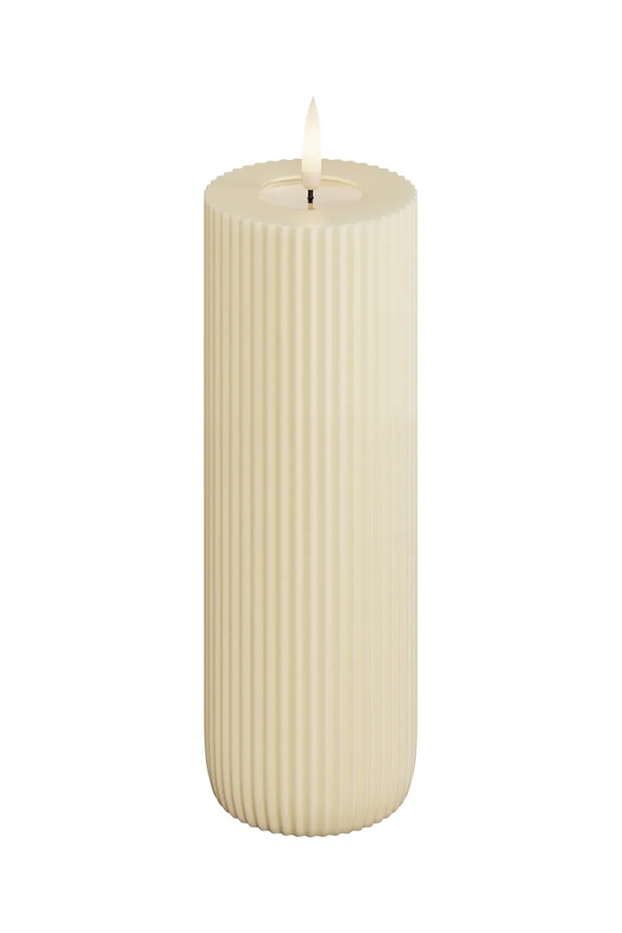 Deluxe Homeart lumânare led 7,5 x 15 cm bej RF.R.0023