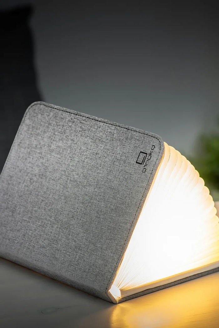 Salon i sypialnia Gingko Design lampa bezprzewodowa led Large Smart Book Light GK12F.GY1 szary