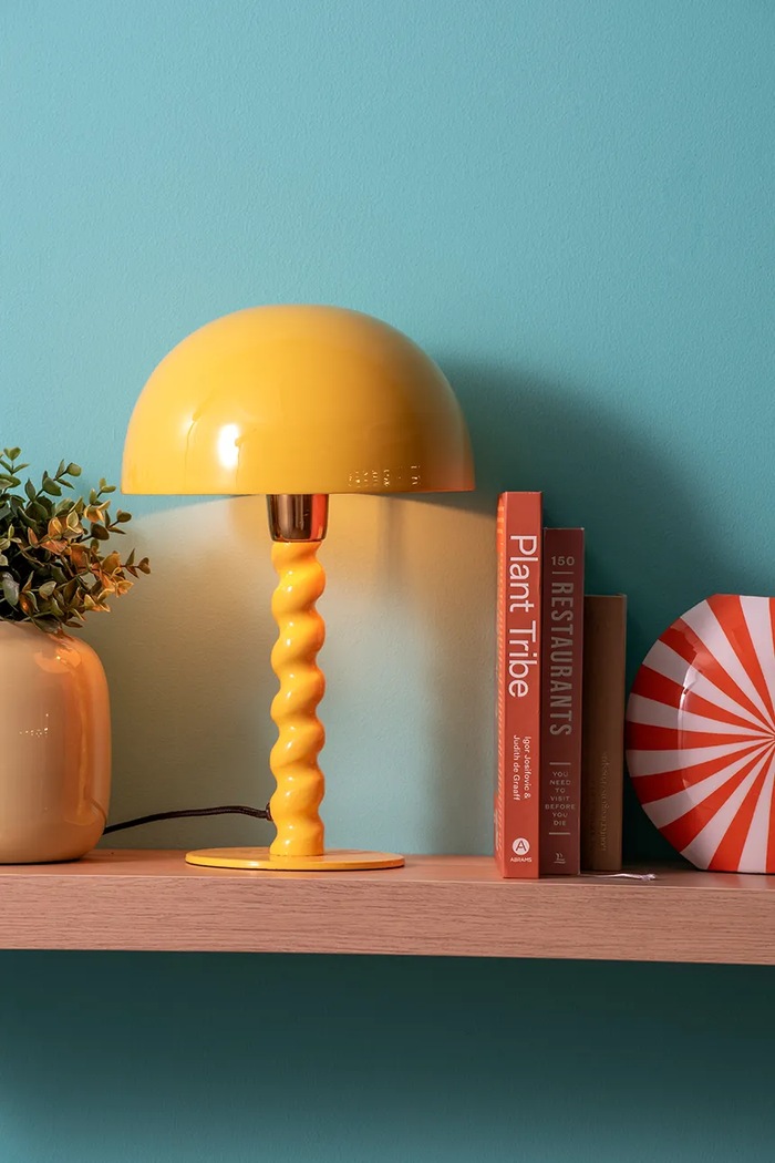 Obývacia izba a spálňa Stolná lampa Leitmotiv Prisa LM2231BY žltá