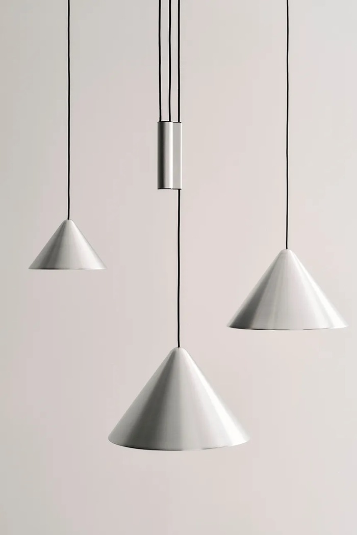 Závesná lampa HAY Compass 16 x 43 x 43 cm AE386.D410.AN52