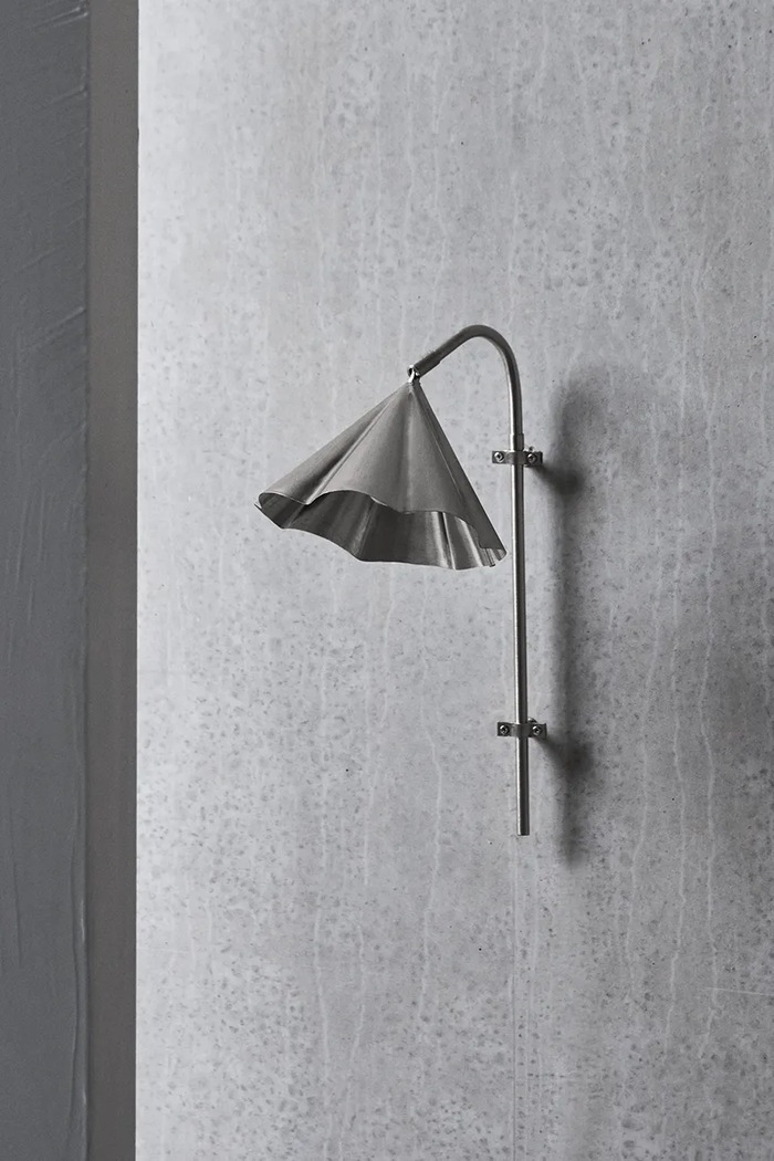 House Doctor Lampa ścienna z żelaza 51 x 25 cm szary 900002119