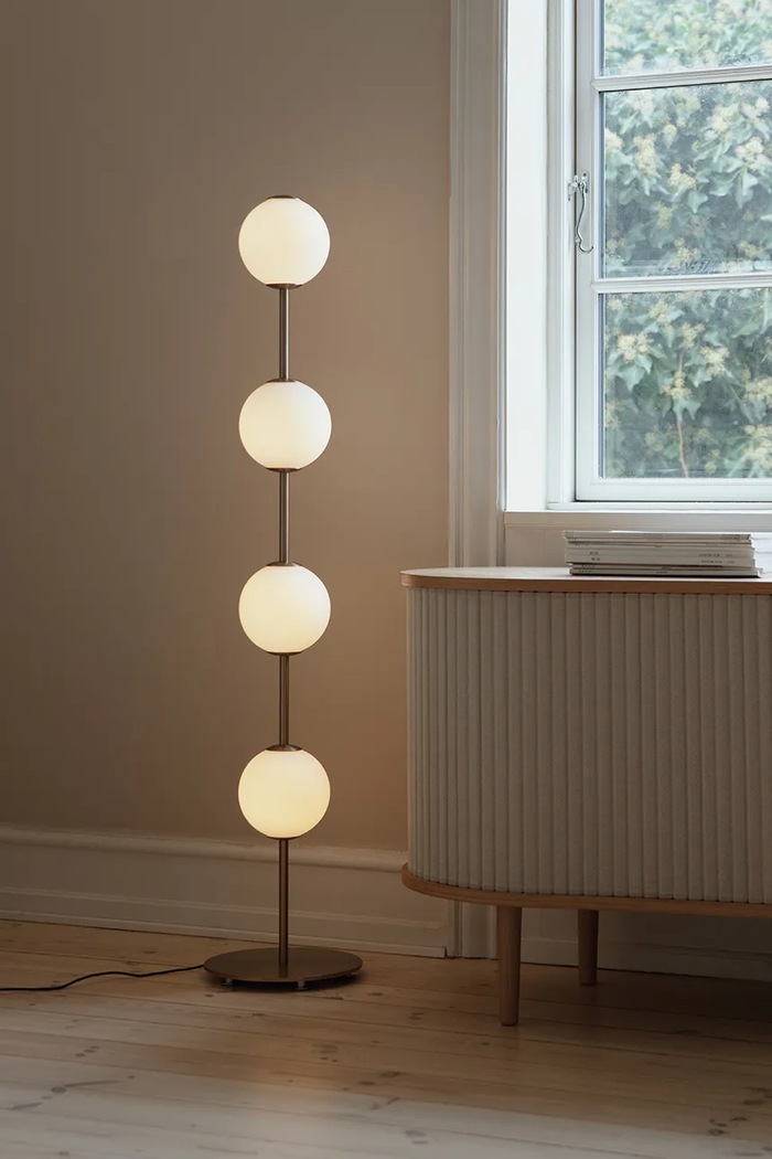 Umage Lampa podłogowa z metalu Audrey 2257 żółty AA00