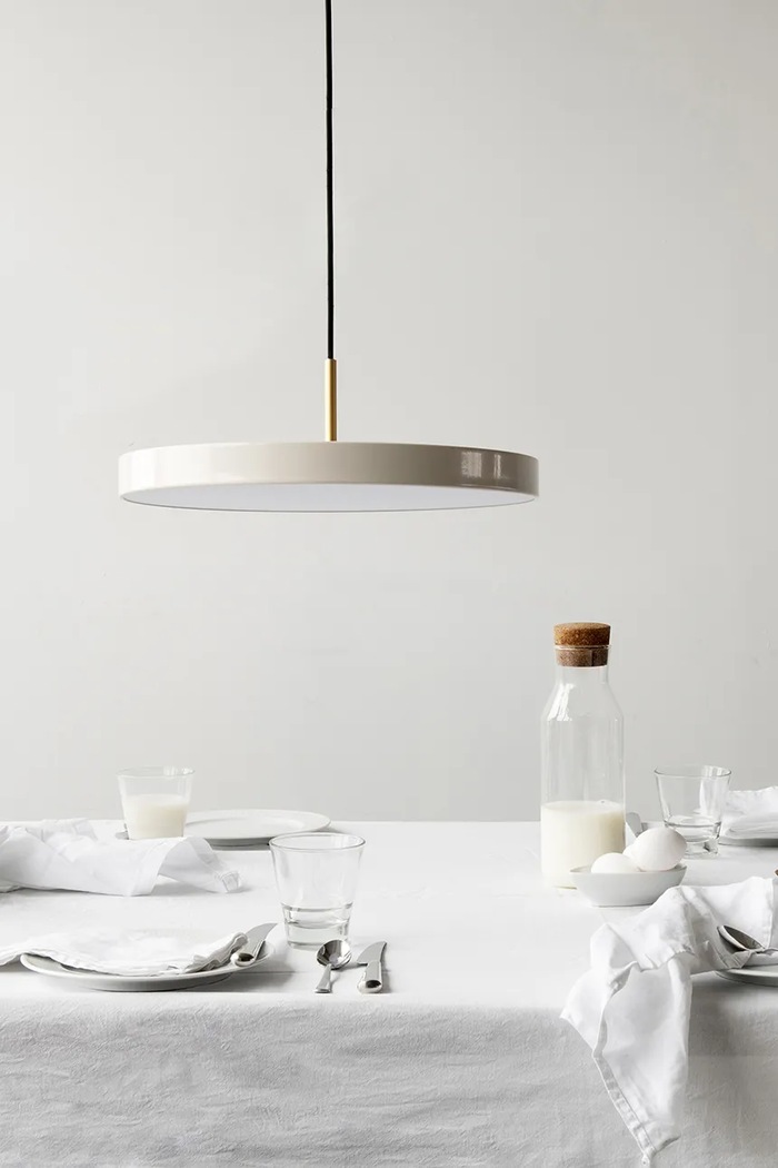 Salon i sypialnia Umage Lampa wisząca z metalu Asteria 2170. biały