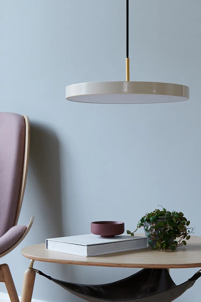 Lampa wisząca z metalu Asteria Umage 2170. biały