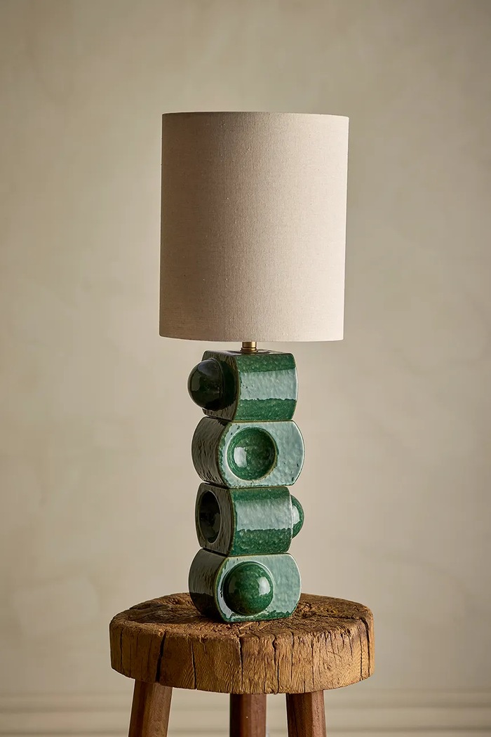 Salon i sypialnia Bloomingville Lampa stołowa z kamionki 25 x 68 cm 82063501 zielony