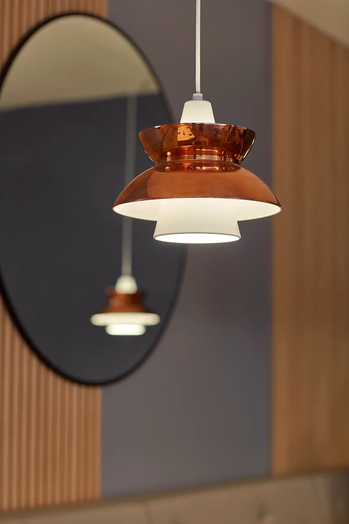Louis Poulsen lampa wisząca mosiężna Doo-Wop 5741093504 pomarańczowy AA00
