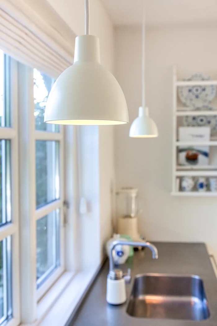 Louis Poulsen lampa wisząca z aluminium Toldbod 5741101412 biały AA00