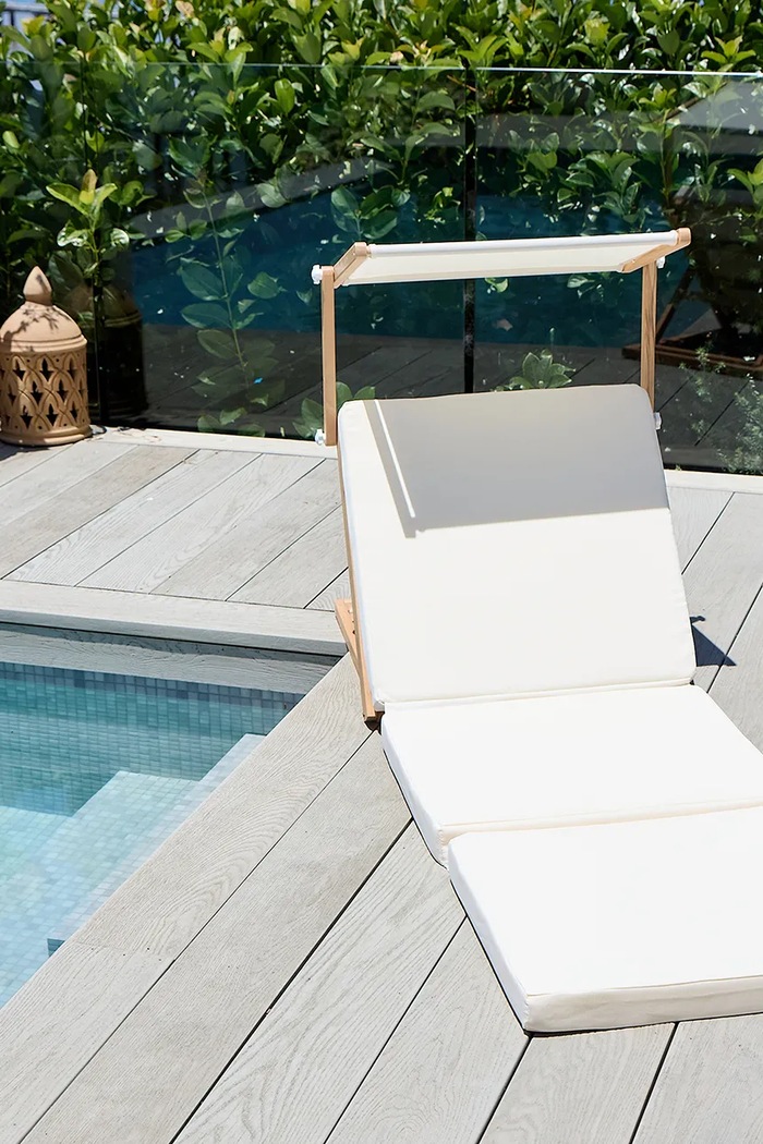 Plážové lehátko SunnyLife Casa Cream S51PHBCR