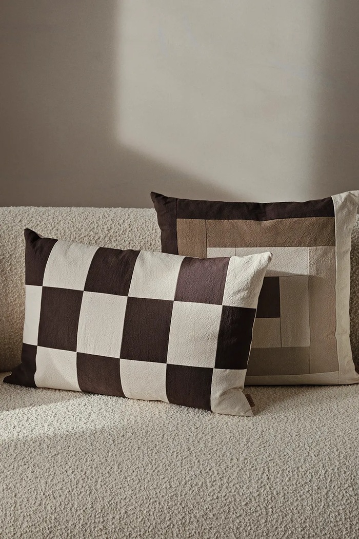 Obývací pokoj a ložnice Dekorativní polštář ferm LIVING Fold Patchwork Cushion 1104268648 hnědá