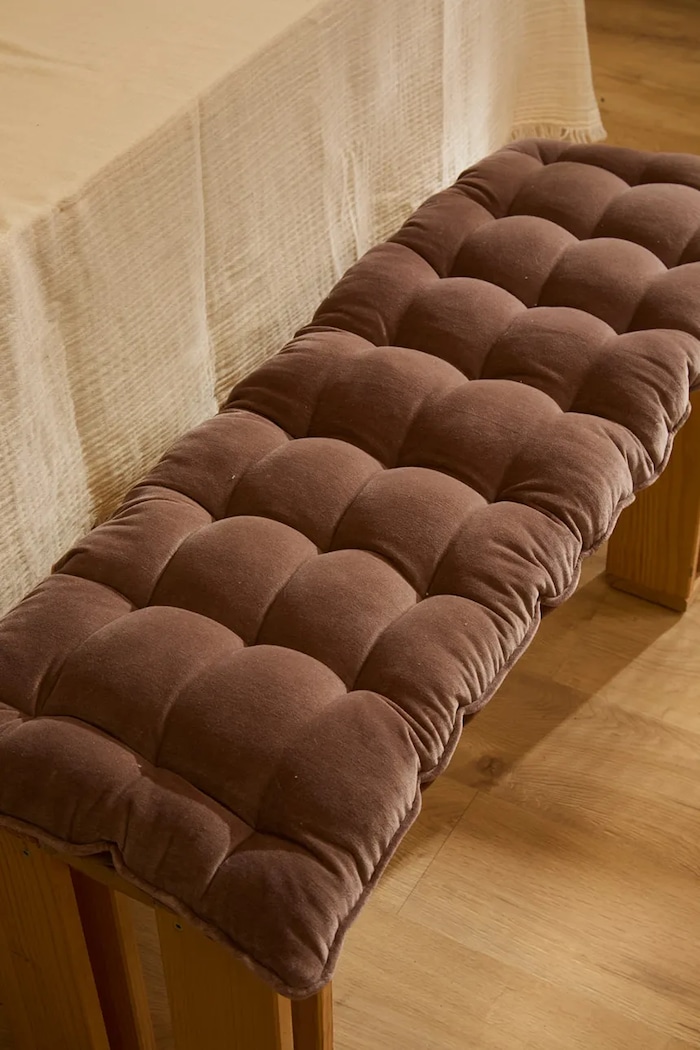 Calma House poduszka dekoracyjna 40 x 120 x 4 cm VELOUR.4.MRR brązowy AA00