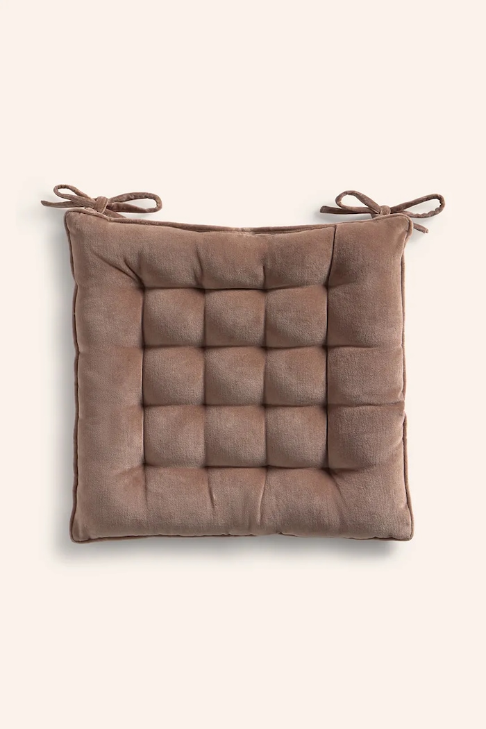 Calma House poduszka na krzesło bawełniana 40 x 40 x 4 cm brązowy VELOUR.40G.MRR