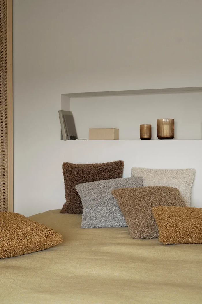 Blomus vankúš dekoratívny z textilného materiálu B68098 hnedá AA00