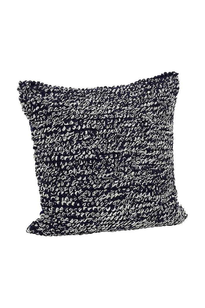 Hübsch dekoratívny vankúš z textilného materiálu 50 x 50 cm tmavomodrá 702114