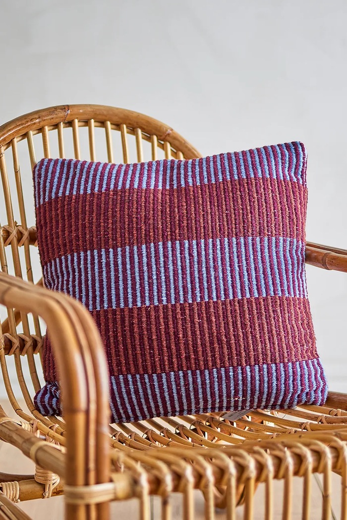 Bloomingville Poduszka dekoracyjna z bawełną 45 x 45 cm 82073260 multicolor AA00