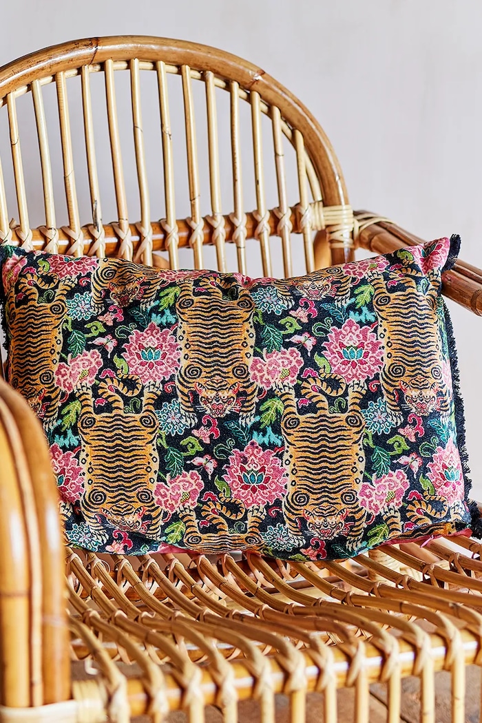 Salon i sypialnia Bloomingville Poduszka dekoracyjna z bawełną 50 x 35 cm 82073219 multicolor