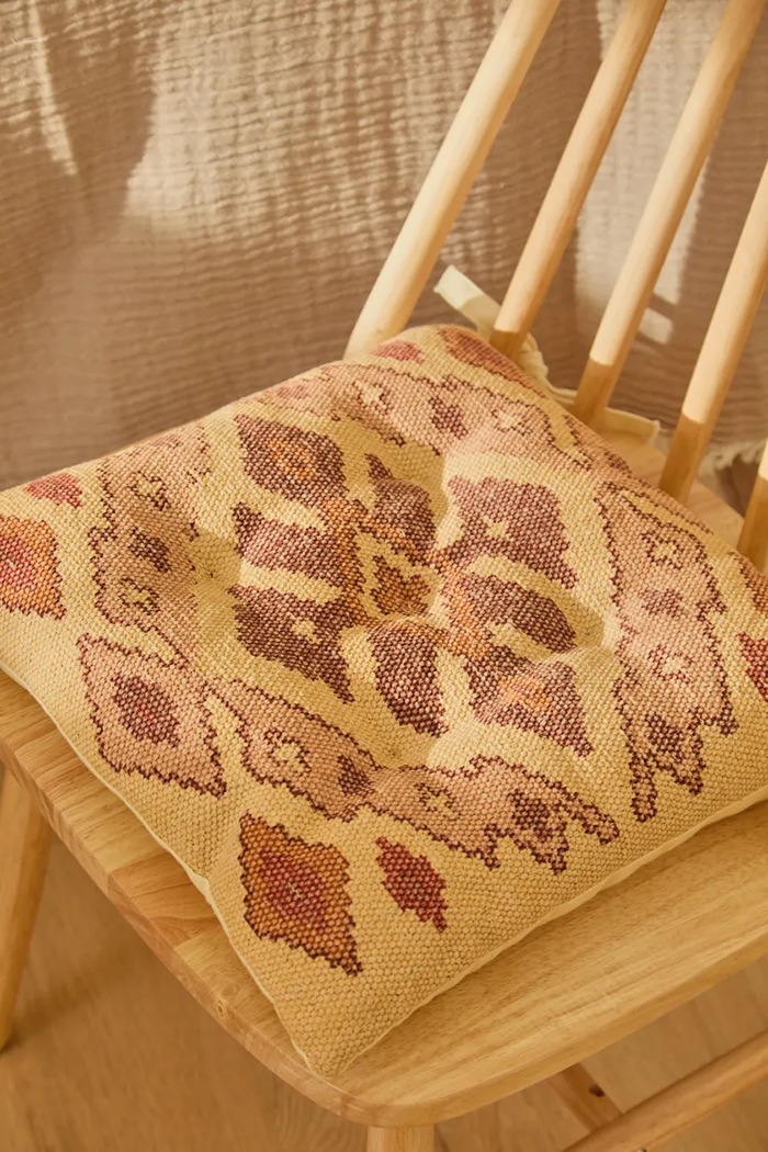 Calma House poduszka dekoracyjna bawełniana 40 x 40 x 4 cm AISHA40GROS multicolor AA00