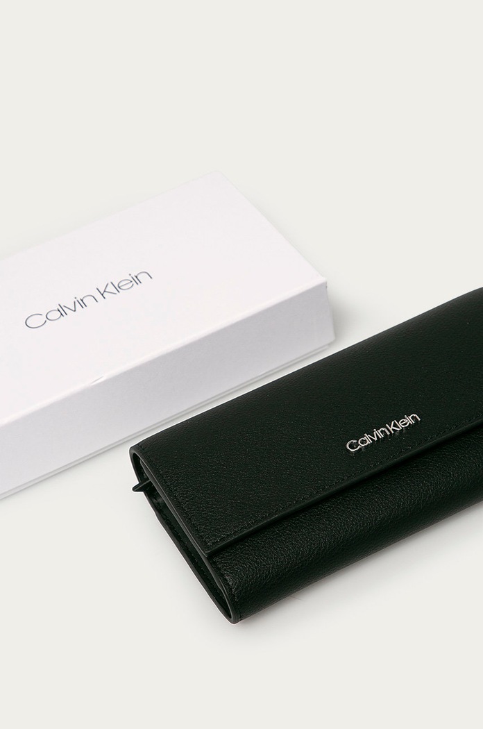 Calvin Klein - Portfel K60K607453.NOS czarny