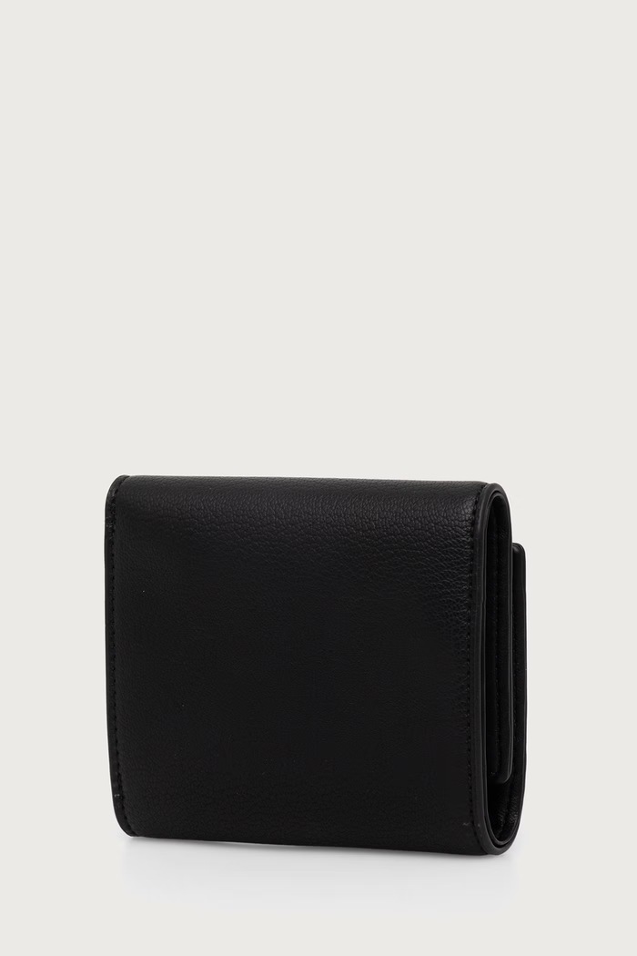 Armani Exchange гаманець жіночий зі штучної шкіри XW002819.AF26569.NOS чорний AA00