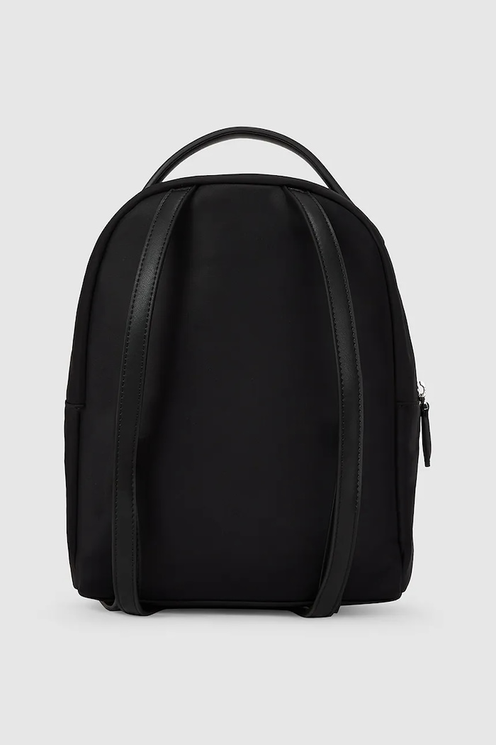 Ruksak Karl Lagerfeld IKON A4W30251 čierna AA00