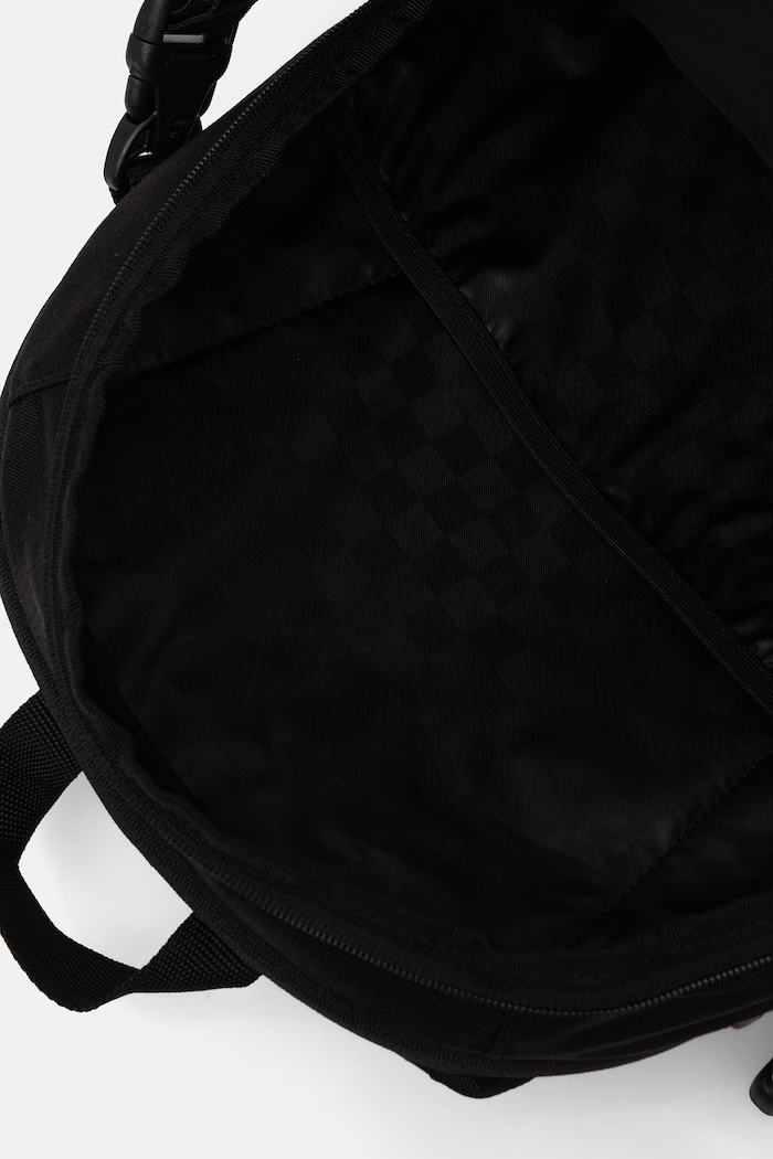 Vans nahrbtnik VN000STWBLK1 črna