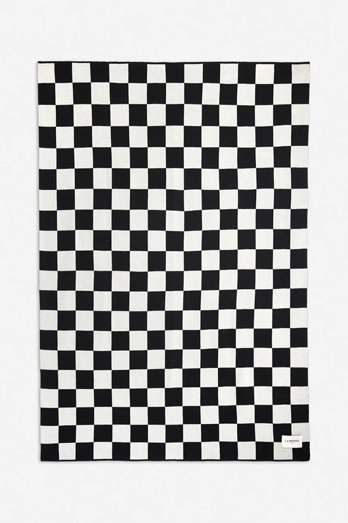 Deka s vunom La Mania Lungo 180 x 140 cm šarena 5905549432549